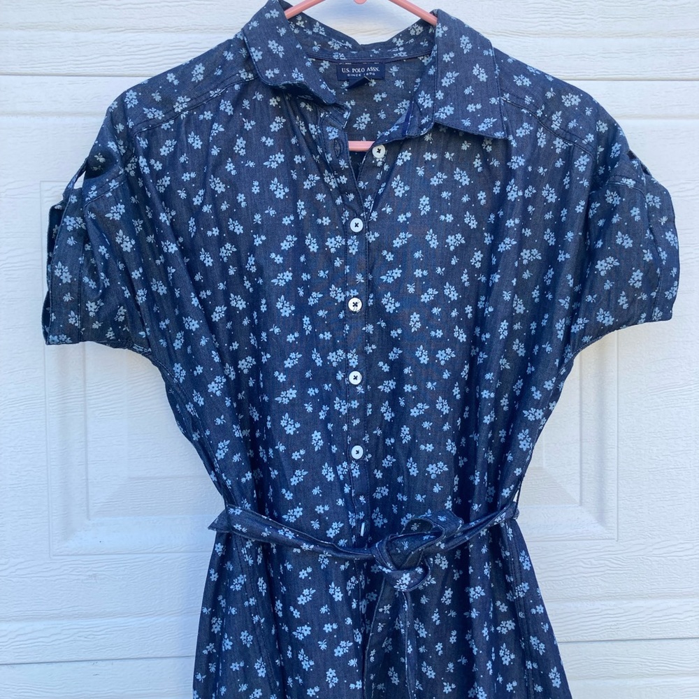 U.S. Polo Assn. Floral Dress Size M